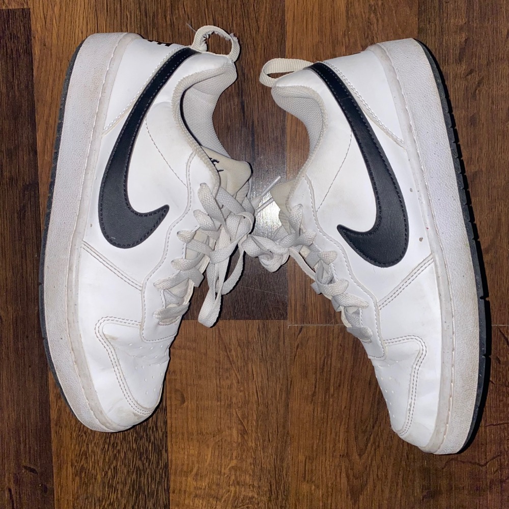 Nike Court Borough‎ Low 2 White Black Sneakers Youth Size 6.5Y Style DV5456-104 - Picture 3 of 11